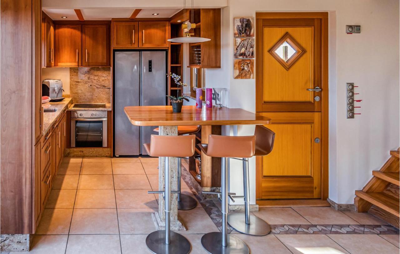 In With Kitchen *